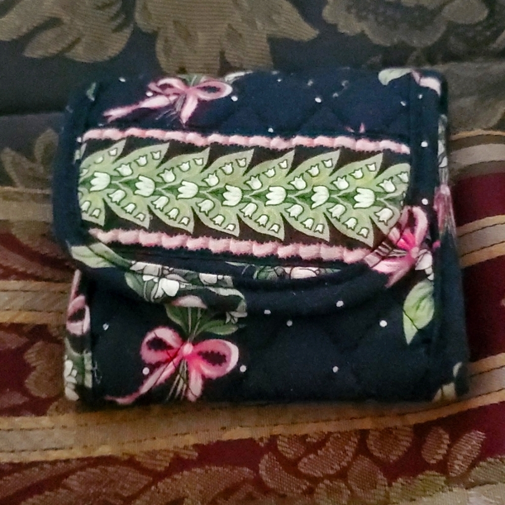 Vera bradley  small new breast 🎀 awareness wallet velcro